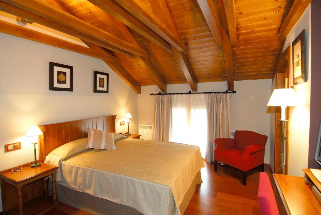 Hotel Diamo Castejón de Sos Esterno foto